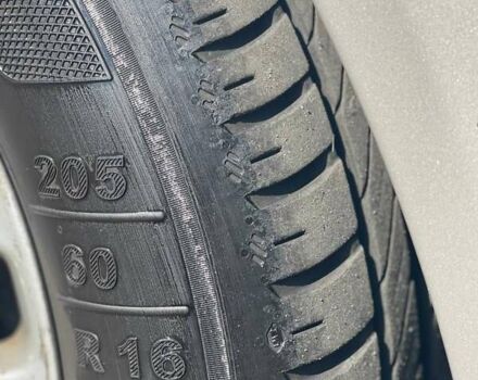 Серый Мерседес Ц-Класс, объемом двигателя 1.8 л и пробегом 188 тыс. км за 9500 $, фото 22 на Automoto.ua