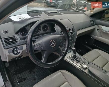 Серый Мерседес Ц-Класс, объемом двигателя 3 л и пробегом 305 тыс. км за 8690 $, фото 26 на Automoto.ua