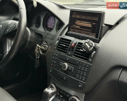 Сірий Мерседес Ц-Клас, об'ємом двигуна 2.15 л та пробігом 414 тис. км за 8650 $, фото 8 на Automoto.ua