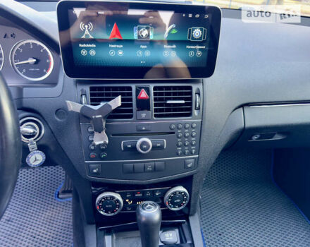 Сірий Мерседес Ц-Клас, об'ємом двигуна 2.15 л та пробігом 300 тис. км за 10800 $, фото 25 на Automoto.ua