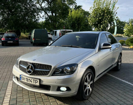 Серый Мерседес Ц-Класс, объемом двигателя 1.8 л и пробегом 226 тыс. км за 9000 $, фото 3 на Automoto.ua