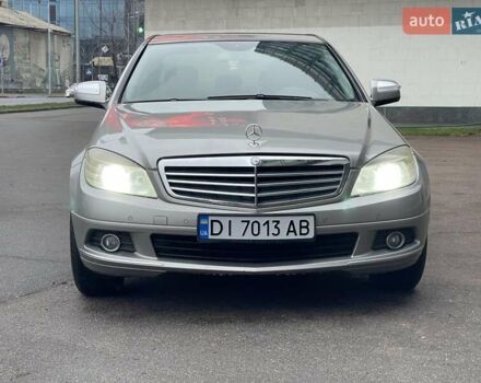 Серый Мерседес Ц-Класс, объемом двигателя 1.8 л и пробегом 188 тыс. км за 9200 $, фото 1 на Automoto.ua