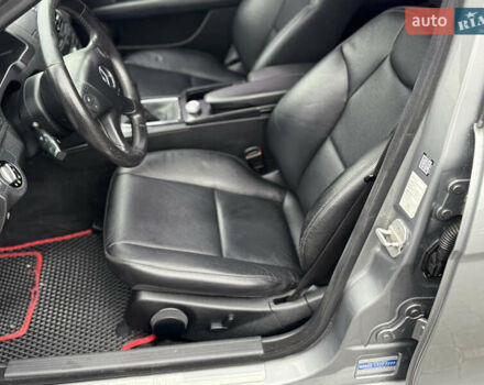 Серый Мерседес Ц-Класс, объемом двигателя 2.2 л и пробегом 320 тыс. км за 8400 $, фото 8 на Automoto.ua