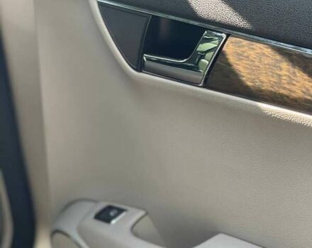 Серый Мерседес Ц-Класс, объемом двигателя 1.8 л и пробегом 188 тыс. км за 9500 $, фото 13 на Automoto.ua