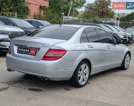 Серый Мерседес Ц-Класс, объемом двигателя 3 л и пробегом 305 тыс. км за 8690 $, фото 7 на Automoto.ua