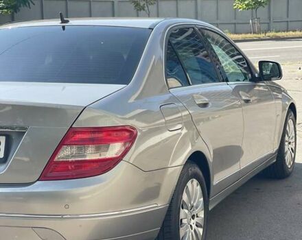 Серый Мерседес Ц-Класс, объемом двигателя 1.8 л и пробегом 188 тыс. км за 9500 $, фото 7 на Automoto.ua