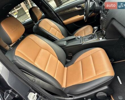 Мерседес Ц-Класс 2008 в Одессе на Automoto.ua Серый Мерседес Ц-Класс, объемом двигателя 1.8 л и пробегом 161 тыс. км за 11800 $, фото 46 на Automoto.ua