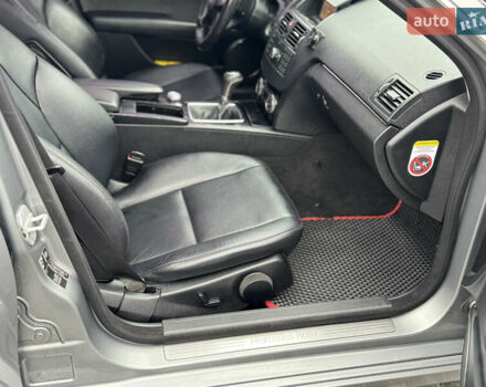 Серый Мерседес Ц-Класс, объемом двигателя 2.2 л и пробегом 320 тыс. км за 8400 $, фото 6 на Automoto.ua