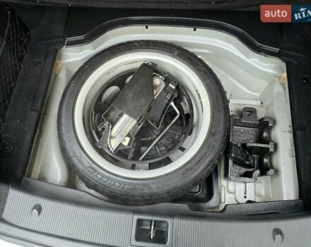 Серый Мерседес Ц-Класс, объемом двигателя 0 л и пробегом 190 тыс. км за 8200 $, фото 16 на Automoto.ua