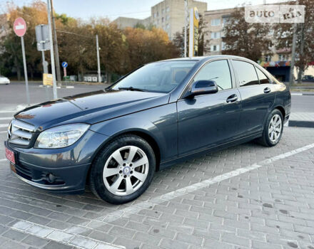 Сірий Мерседес Ц-Клас, об'ємом двигуна 2.15 л та пробігом 300 тис. км за 10800 $, фото 76 на Automoto.ua