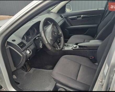 Мерседес Ц-Класс 2010 в Гниване на Automoto.ua Серый Мерседес Ц-Класс, объемом двигателя 2.14 л и пробегом 274 тыс. км за 10300 $, фото 1 на Automoto.ua