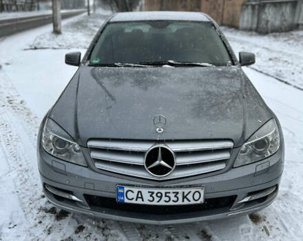Серый Мерседес Ц-Класс, объемом двигателя 1.8 л и пробегом 133 тыс. км за 9550 $, фото 2 на Automoto.ua
