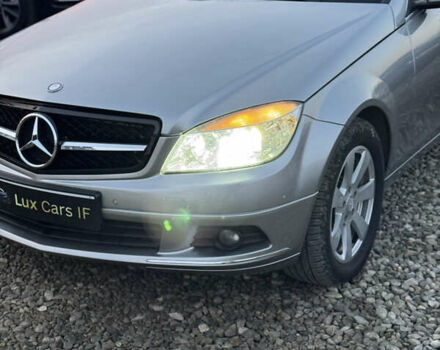 Серый Мерседес Ц-Класс, объемом двигателя 2.14 л и пробегом 243 тыс. км за 10900 $, фото 37 на Automoto.ua