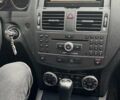 Сірий Мерседес Ц-Клас, об'ємом двигуна 2.14 л та пробігом 285 тис. км за 9200 $, фото 5 на Automoto.ua