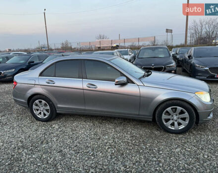 Серый Мерседес Ц-Класс, объемом двигателя 2.14 л и пробегом 243 тыс. км за 10900 $, фото 15 на Automoto.ua