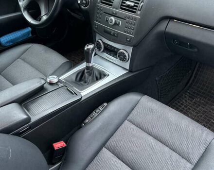 Серый Мерседес Ц-Класс, объемом двигателя 1.8 л и пробегом 133 тыс. км за 9550 $, фото 14 на Automoto.ua