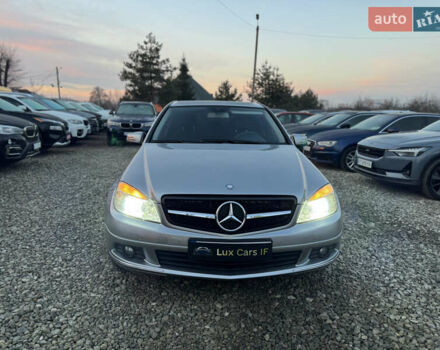 Серый Мерседес Ц-Класс, объемом двигателя 2.14 л и пробегом 243 тыс. км за 10900 $, фото 5 на Automoto.ua