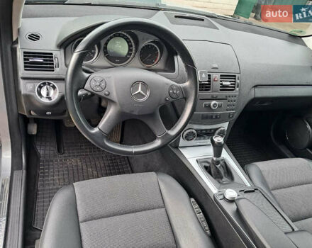Серый Мерседес Ц-Класс, объемом двигателя 1.8 л и пробегом 133 тыс. км за 9600 $, фото 8 на Automoto.ua