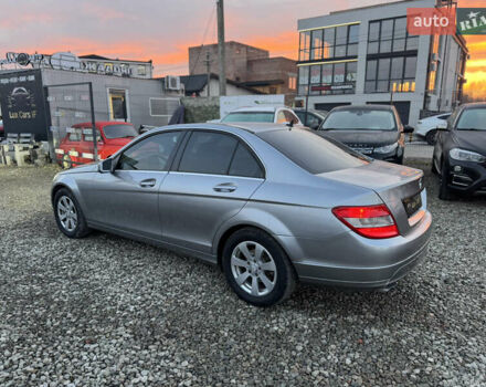 Серый Мерседес Ц-Класс, объемом двигателя 2.14 л и пробегом 243 тыс. км за 10900 $, фото 9 на Automoto.ua