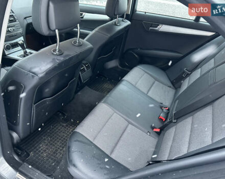 Серый Мерседес Ц-Класс, объемом двигателя 1.8 л и пробегом 133 тыс. км за 9550 $, фото 11 на Automoto.ua