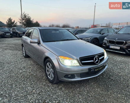 Серый Мерседес Ц-Класс, объемом двигателя 2.14 л и пробегом 243 тыс. км за 10900 $, фото 2 на Automoto.ua