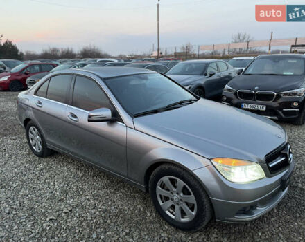 Серый Мерседес Ц-Класс, объемом двигателя 2.14 л и пробегом 243 тыс. км за 10900 $, фото 16 на Automoto.ua