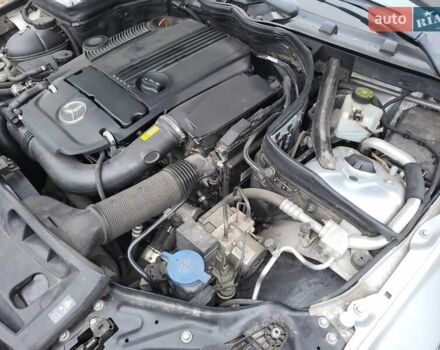 Серый Мерседес Ц-Класс, объемом двигателя 1.8 л и пробегом 209 тыс. км за 11500 $, фото 11 на Automoto.ua