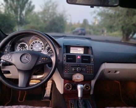 Сірий Мерседес Ц-Клас, об'ємом двигуна 3 л та пробігом 258 тис. км за 9500 $, фото 12 на Automoto.ua