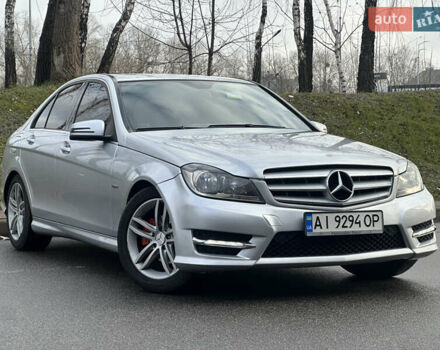 Серый Мерседес Ц-Класс, объемом двигателя 1.8 л и пробегом 236 тыс. км за 11500 $, фото 1 на Automoto.ua