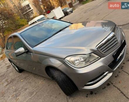 Серый Мерседес Ц-Класс, объемом двигателя 1.8 л и пробегом 165 тыс. км за 11500 $, фото 4 на Automoto.ua