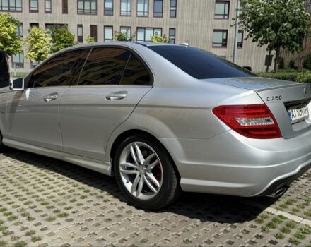 Сірий Мерседес Ц-Клас, об'ємом двигуна 1.8 л та пробігом 231 тис. км за 11200 $, фото 7 на Automoto.ua