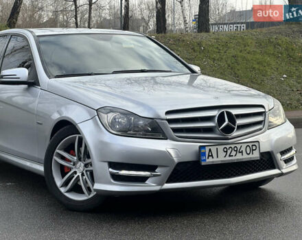 Серый Мерседес Ц-Класс, объемом двигателя 1.8 л и пробегом 236 тыс. км за 11500 $, фото 3 на Automoto.ua