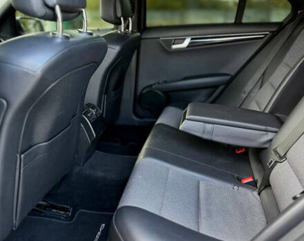 Серый Мерседес Ц-Класс, объемом двигателя 1.8 л и пробегом 207 тыс. км за 10399 $, фото 14 на Automoto.ua