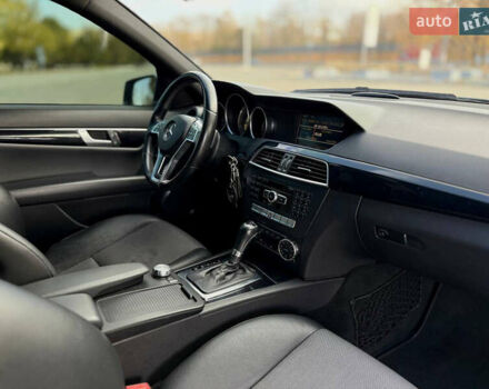 Серый Мерседес Ц-Класс, объемом двигателя 1.8 л и пробегом 207 тыс. км за 10399 $, фото 20 на Automoto.ua