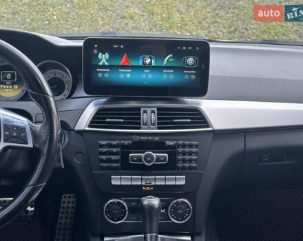 Серый Мерседес Ц-Класс, объемом двигателя 1.8 л и пробегом 236 тыс. км за 11500 $, фото 32 на Automoto.ua