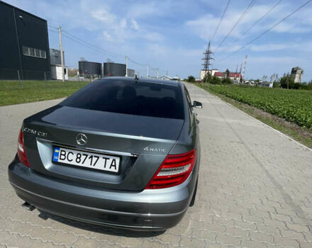 Сірий Мерседес Ц-Клас, об'ємом двигуна 2.14 л та пробігом 160 тис. км за 14000 $, фото 6 на Automoto.ua