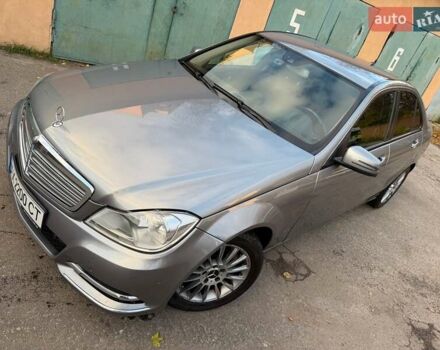 Серый Мерседес Ц-Класс, объемом двигателя 1.8 л и пробегом 165 тыс. км за 11500 $, фото 3 на Automoto.ua