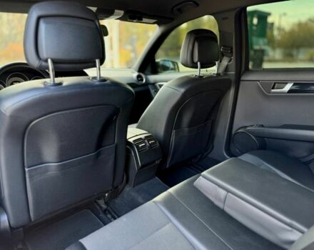 Сірий Мерседес Ц-Клас, об'ємом двигуна 0 л та пробігом 207 тис. км за 10299 $, фото 10 на Automoto.ua