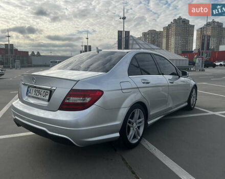 Мерседес Ц-Клас 2011 у Києві на Automoto.ua Сірий Мерседес Ц-Клас, об'ємом двигуна 1.8 л та пробігом 234 тис. км за 11200 $, фото 5 на Automoto.ua
