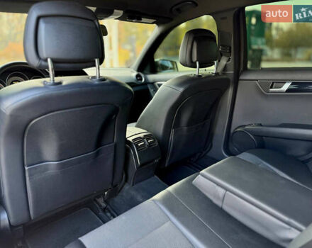 Серый Мерседес Ц-Класс, объемом двигателя 1.8 л и пробегом 207 тыс. км за 10399 $, фото 13 на Automoto.ua