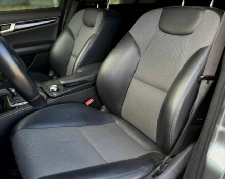 Сірий Мерседес Ц-Клас, об'ємом двигуна 0 л та пробігом 207 тис. км за 10299 $, фото 8 на Automoto.ua