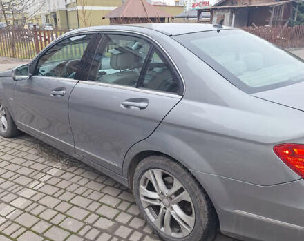 Серый Мерседес Ц-Класс, объемом двигателя 2.15 л и пробегом 243 тыс. км за 10900 $, фото 8 на Automoto.ua