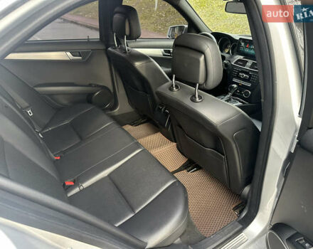 Серый Мерседес Ц-Класс, объемом двигателя 1.8 л и пробегом 236 тыс. км за 11500 $, фото 25 на Automoto.ua