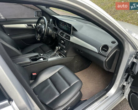 Серый Мерседес Ц-Класс, объемом двигателя 1.8 л и пробегом 236 тыс. км за 11500 $, фото 28 на Automoto.ua