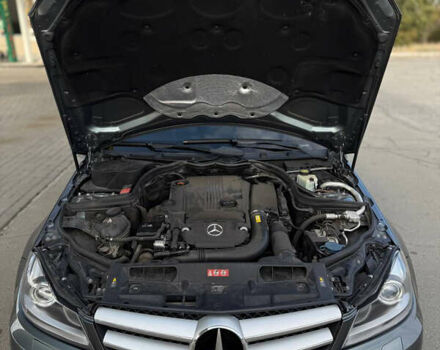 Серый Мерседес Ц-Класс, объемом двигателя 1.8 л и пробегом 207 тыс. км за 10399 $, фото 35 на Automoto.ua