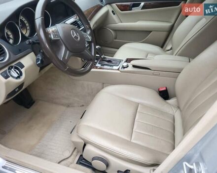 Серый Мерседес Ц-Класс, объемом двигателя 1.8 л и пробегом 209 тыс. км за 11500 $, фото 18 на Automoto.ua