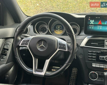 Серый Мерседес Ц-Класс, объемом двигателя 1.8 л и пробегом 236 тыс. км за 11500 $, фото 31 на Automoto.ua