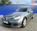 Серый Мерседес Ц-Класс, объемом двигателя 1.8 л и пробегом 243 тыс. км за 9000 $, фото 2 на Automoto.ua