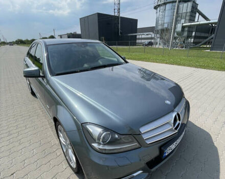 Сірий Мерседес Ц-Клас, об'ємом двигуна 2.14 л та пробігом 160 тис. км за 14000 $, фото 11 на Automoto.ua