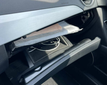 Сірий Мерседес Ц-Клас, об'ємом двигуна 2.14 л та пробігом 160 тис. км за 14000 $, фото 23 на Automoto.ua